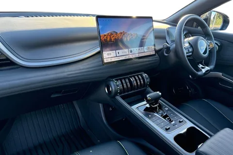 DG75WMZ BYD ATTO 3 60.48kWh Design Auto 5dr Thumbnail #9