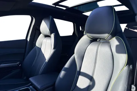 DG75WMZ BYD ATTO 3 60.48kWh Design Auto 5dr Thumbnail #11