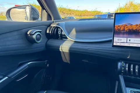 DG75WMZ BYD ATTO 3 60.48kWh Design Auto 5dr Thumbnail #15