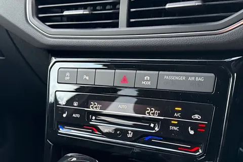 DC24LYR Volkswagen T-Cross 1.0 TSI 115 R-Line 5dr DSG | Heated Seats Thumbnail #35