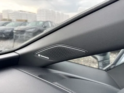 CUPRA Born e-Boost 77kWh V3 Auto 5dr (4 Seat) Thumbnail #32