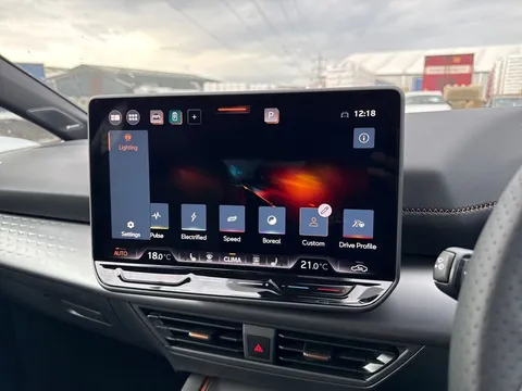 CUPRA Born e-Boost 77kWh V3 Auto 5dr (4 Seat) Thumbnail #47