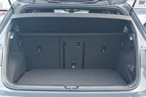 KN75USO Volkswagen Golf 2.0 TSI 265 GTI 5dr DSG Thumbnail #8