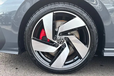 KN75USO Volkswagen Golf 2.0 TSI 265 GTI 5dr DSG Thumbnail #13