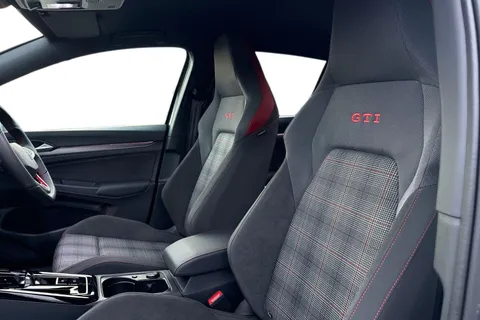 KN75USO Volkswagen Golf 2.0 TSI 265 GTI 5dr DSG Thumbnail #17