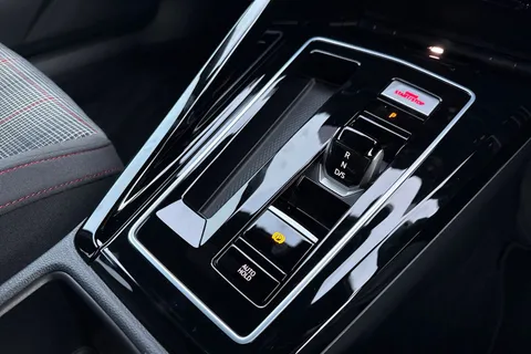 KN75USO Volkswagen Golf 2.0 TSI 265 GTI 5dr DSG Thumbnail #40