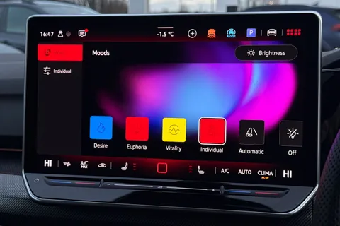 KN75USO Volkswagen Golf 2.0 TSI 265 GTI 5dr DSG Thumbnail #44