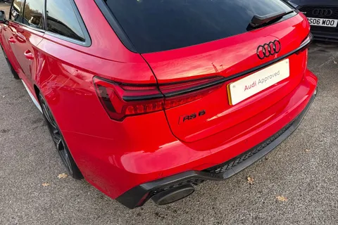 16 of 58 for Audi RS 6 Avant RS 6 Avant Carbon Black 600 PS tiptronic