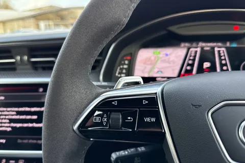 26 of 58 for Audi RS 6 Avant RS 6 Avant Carbon Black 600 PS tiptronic