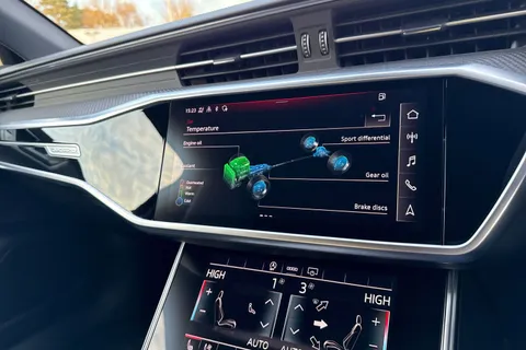 44 of 58 for Audi RS 6 Avant RS 6 Avant Carbon Black 600 PS tiptronic