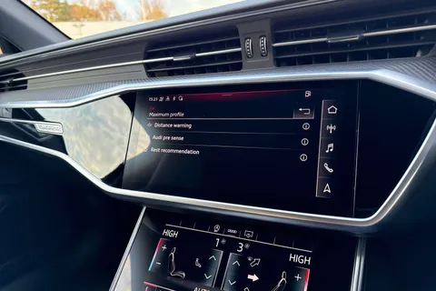 46 of 58 for Audi RS 6 Avant RS 6 Avant Carbon Black 600 PS tiptronic