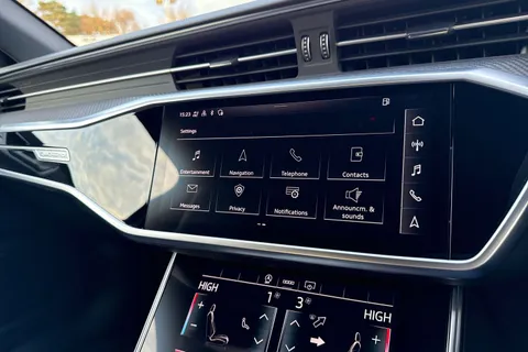 49 of 58 for Audi RS 6 Avant RS 6 Avant Carbon Black 600 PS tiptronic