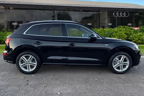 DE70UCG Audi Q5 S line 40 TDI quattro 190 PS S tronic Thumbnail #4