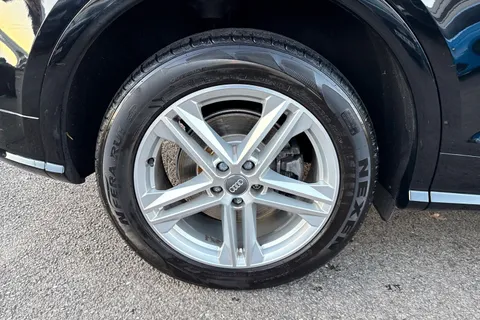 DE70UCG Audi Q5 S line 40 TDI quattro 190 PS S tronic Thumbnail #11