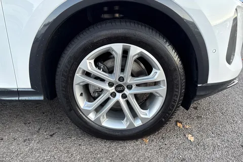 DH25AKG Audi Q5 SUV Sport TFSI quattro 204 PS S tronic Thumbnail #13