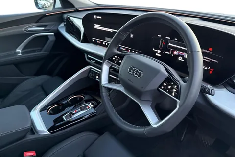 DH25AKG Audi Q5 SUV Sport TFSI quattro 204 PS S tronic Thumbnail #15