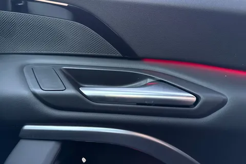 DH25AKG Audi Q5 SUV Sport TFSI quattro 204 PS S tronic Thumbnail #22