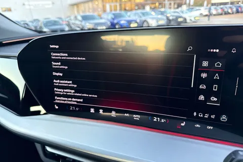 DH25AKG Audi Q5 SUV Sport TFSI quattro 204 PS S tronic Thumbnail #40