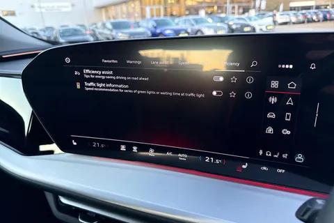 DH25AKG Audi Q5 SUV Sport TFSI quattro 204 PS S tronic Thumbnail #46