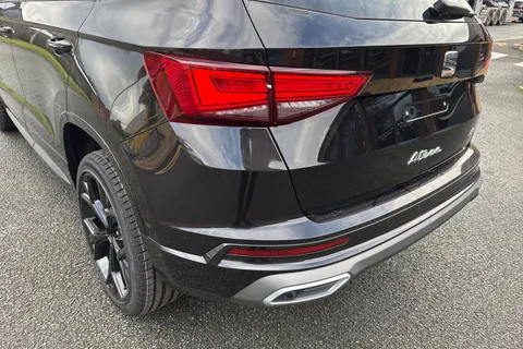  SEAT Ateca 1.5 TSI EVO FR Black Edition Euro 6 (s/s) 5dr Thumbnail #8