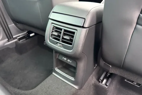  SEAT Ateca 1.5 TSI EVO FR Black Edition Euro 6 (s/s) 5dr Thumbnail #31