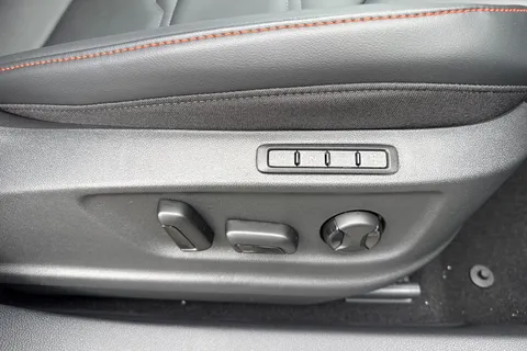  SEAT Ateca 1.5 TSI EVO FR Black Edition Euro 6 (s/s) 5dr Thumbnail #33