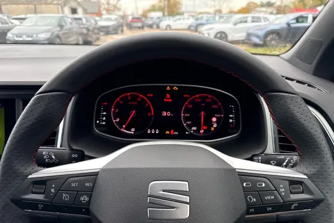  SEAT Ateca 1.5 TSI EVO FR Black Edition Euro 6 (s/s) 5dr Thumbnail #35