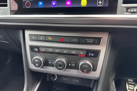  SEAT Ateca 1.5 TSI EVO FR Black Edition Euro 6 (s/s) 5dr Thumbnail #51