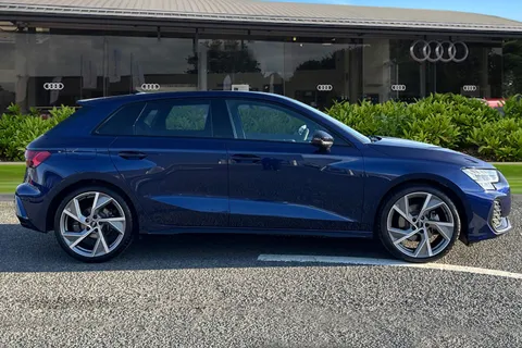 KS74FAO Audi A3 Black Edition 35 TFSI 150 PS S tronic Thumbnail #3