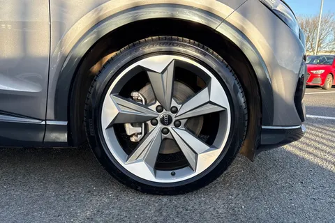 11 of 66 for Audi Q4 e-tron Q4 Sportback Black Edition 45 e-tron kW