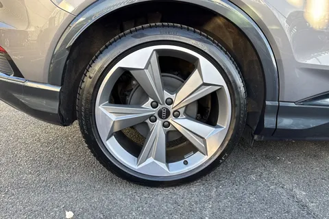 12 of 66 for Audi Q4 e-tron Q4 Sportback Black Edition 45 e-tron kW