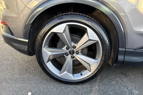 13 of 66 for Audi Q4 e-tron Q4 Sportback Black Edition 45 e-tron kW