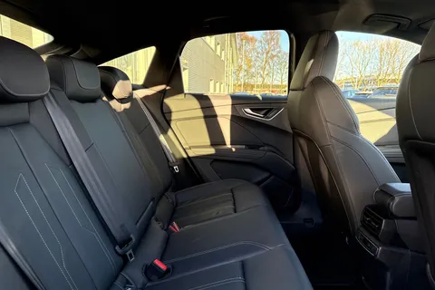 38 of 66 for Audi Q4 e-tron Q4 Sportback Black Edition 45 e-tron kW