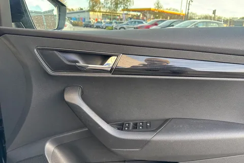 DX19FTK Škoda Karoq 1.6 TDI SE L DSG Euro 6 (s/s) 5dr Thumbnail #22