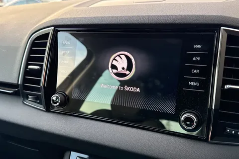 DX19FTK Škoda Karoq 1.6 TDI SE L DSG Euro 6 (s/s) 5dr Thumbnail #45