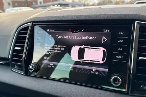 DX19FTK Škoda Karoq 1.6 TDI SE L DSG Euro 6 (s/s) 5dr Thumbnail #52