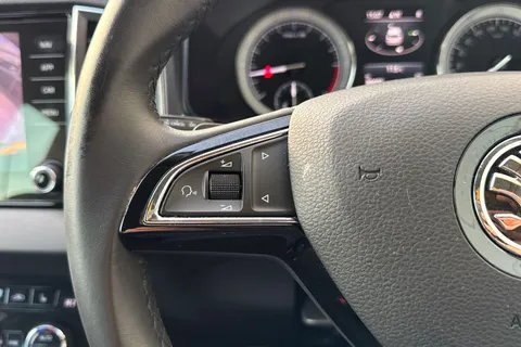 DX19FTK Škoda Karoq 1.6 TDI SE L DSG Euro 6 (s/s) 5dr Thumbnail #55