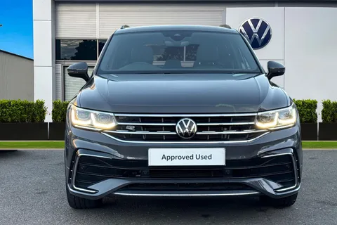 ML23XWV Volkswagen Tiguan 1.5 TSI 150 R-Line 5dr DSG | Heated Seats | ACC | Road Sign Recognition Thumbnail #7