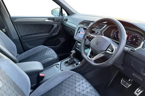 ML23XWV Volkswagen Tiguan 1.5 TSI 150 R-Line 5dr DSG | Heated Seats | ACC | Road Sign Recognition Thumbnail #15