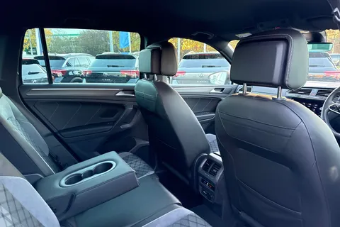 ML23XWV Volkswagen Tiguan 1.5 TSI 150 R-Line 5dr DSG | Heated Seats | ACC | Road Sign Recognition Thumbnail #38