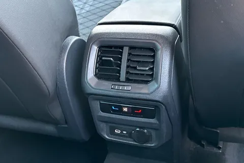 ML23XWV Volkswagen Tiguan 1.5 TSI 150 R-Line 5dr DSG | Heated Seats | ACC | Road Sign Recognition Thumbnail #39