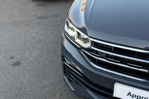 ML23XWV Volkswagen Tiguan 1.5 TSI 150 R-Line 5dr DSG | Heated Seats | ACC | Road Sign Recognition Thumbnail #42