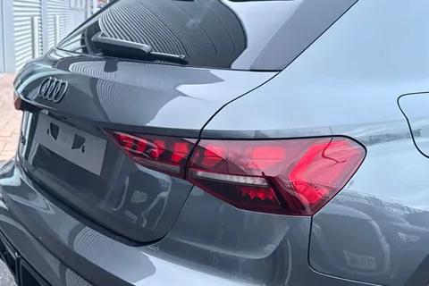  Audi RS 3 2.5 TFSI Carbon Black Sportback S Tronic quattro Euro 6 (s/s) 5dr Thumbnail #8