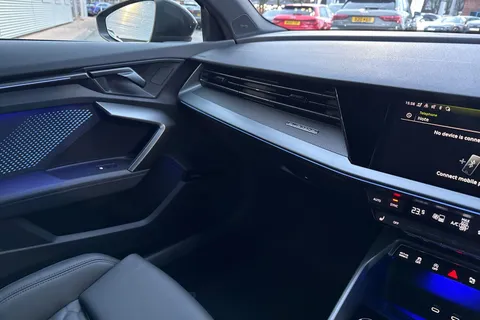  Audi RS 3 2.5 TFSI Carbon Black Sportback S Tronic quattro Euro 6 (s/s) 5dr Thumbnail #20