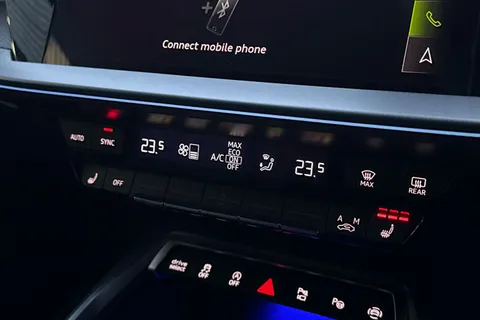  Audi RS 3 2.5 TFSI Carbon Black Sportback S Tronic quattro Euro 6 (s/s) 5dr Thumbnail #22