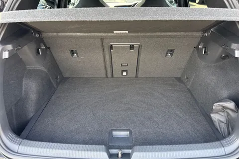 CE21HUU Volkswagen Golf 1.5 TSI R-Line 5dr | Heated Seats | ACC | App Connect Thumbnail #8