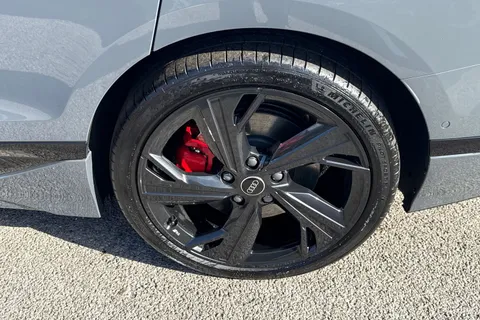 DE75EJZ Audi A6 E-Tron Avant Avant Edition 1 e-tron performance  270,00 kW Thumbnail #12