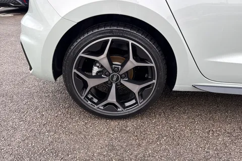 DE75EYX Audi A1 Black Edition 30 TFSI  116 PS 6-speed Thumbnail #13