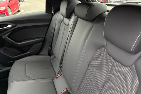 DE75EYX Audi A1 Black Edition 30 TFSI  116 PS 6-speed Thumbnail #19