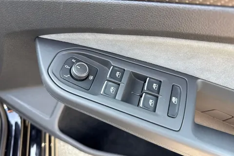 CE21HUU Volkswagen Golf 1.5 TSI R-Line 5dr | Heated Seats | ACC | App Connect Thumbnail #22